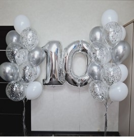 Композиция из шаров на 10 лет